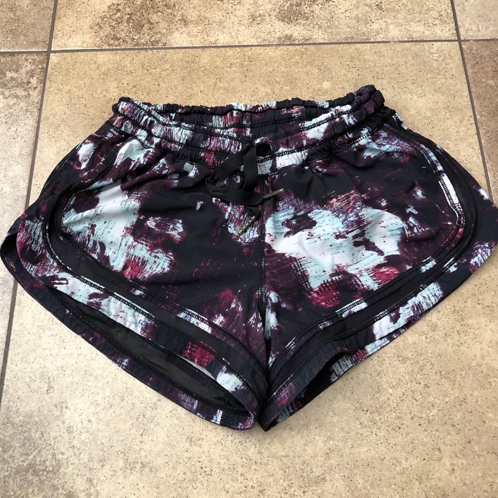 Lululemon Shorts Size 4